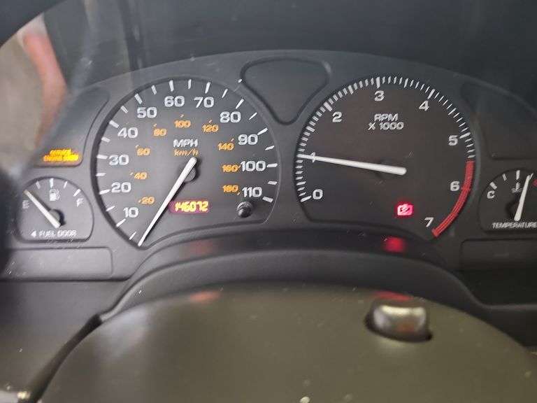 2002 SATURN SL1