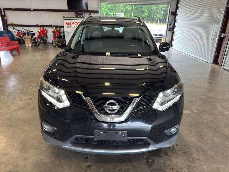 2015 NISSAN Rogue