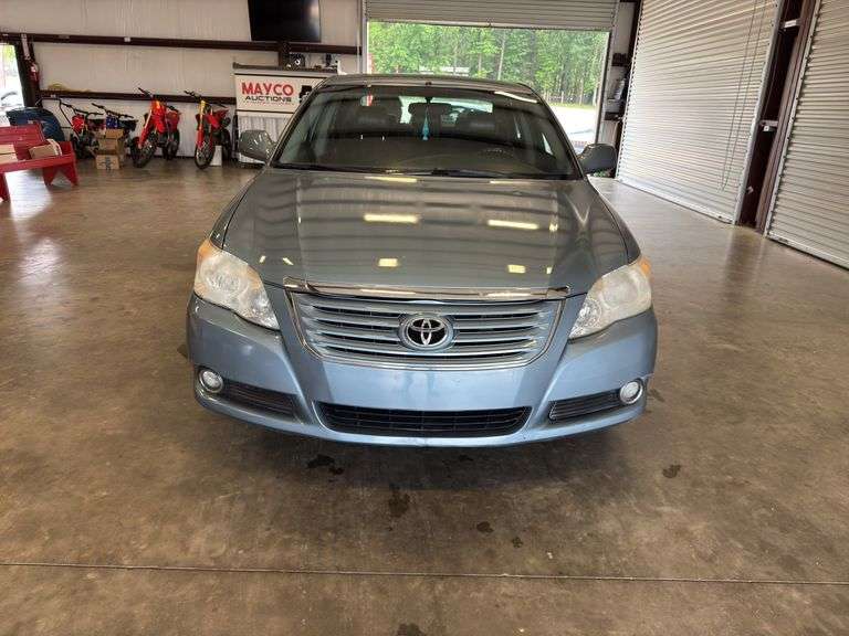 2008 TOYOTA Avalon