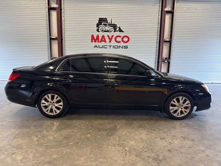 2008 TOYOTA Avalon