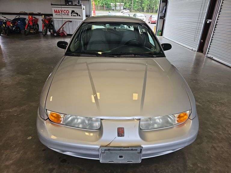 2002 SATURN SL1