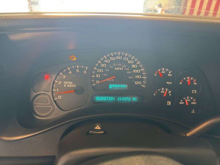 2004 CHEVROLET Tahoe