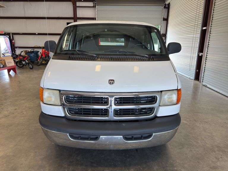 1999 DODGE Ram Wagon