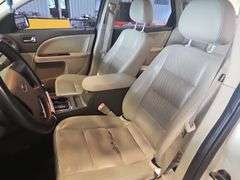 2008 FORD Taurus