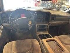 2004 CHEVROLET Tahoe