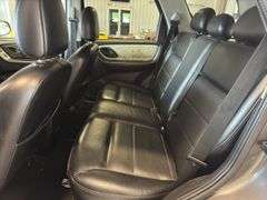 2005 FORD Escape
