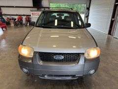 2005 FORD Escape