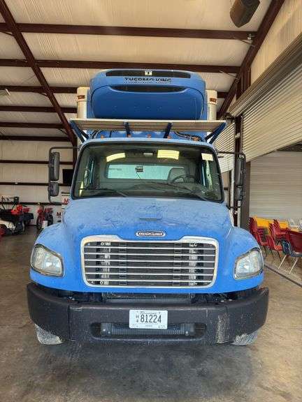 2013 FREIGHTLINER M2
