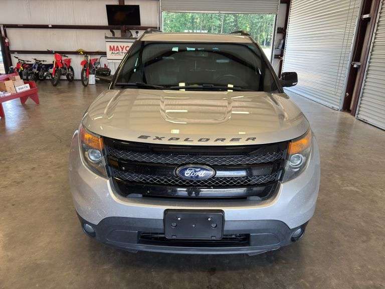 2015 FORD Explorer