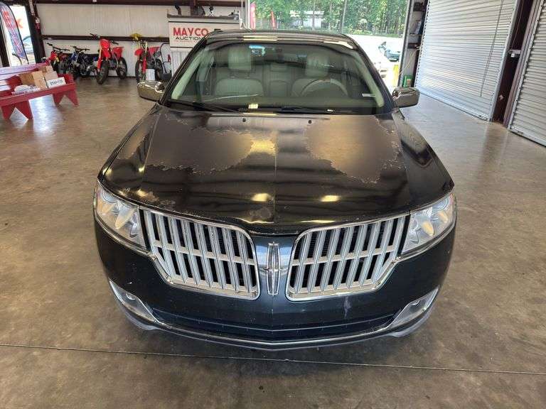 2010 LINCOLN MKZ