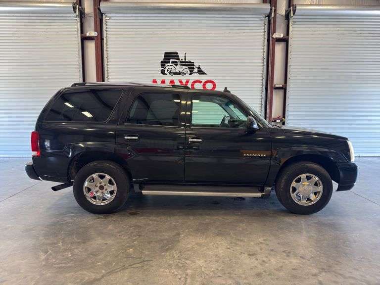 2003 CADILLAC Escalade