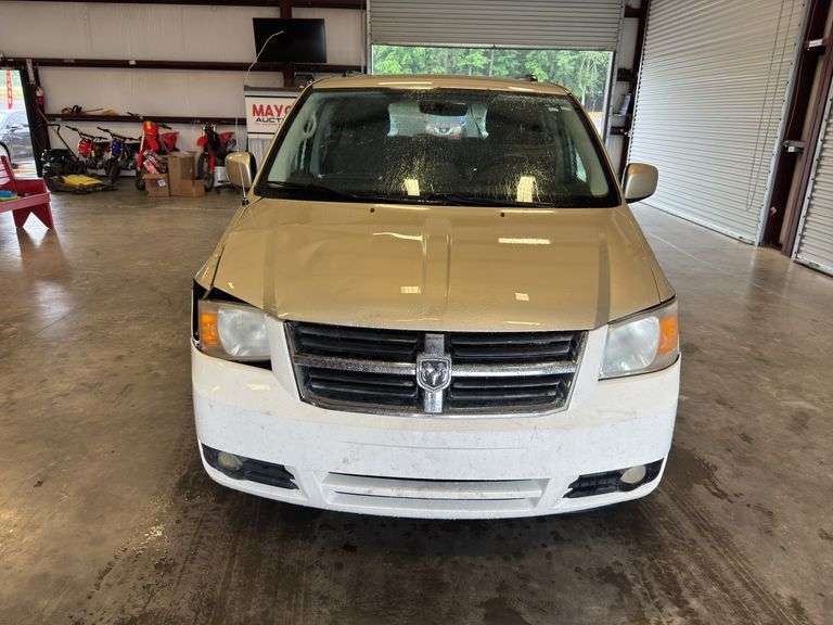 2010 DODGE Grand Caravan