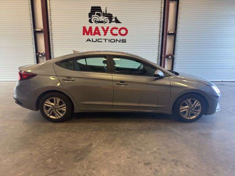 2019 HYUNDAI Elantra
