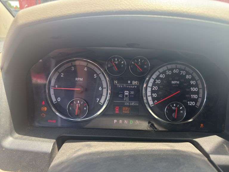 2011 DODGE Ram