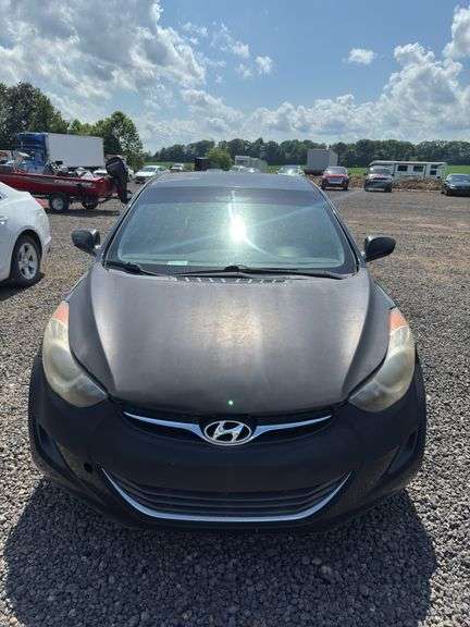 2012 HYUNDAI Elantra