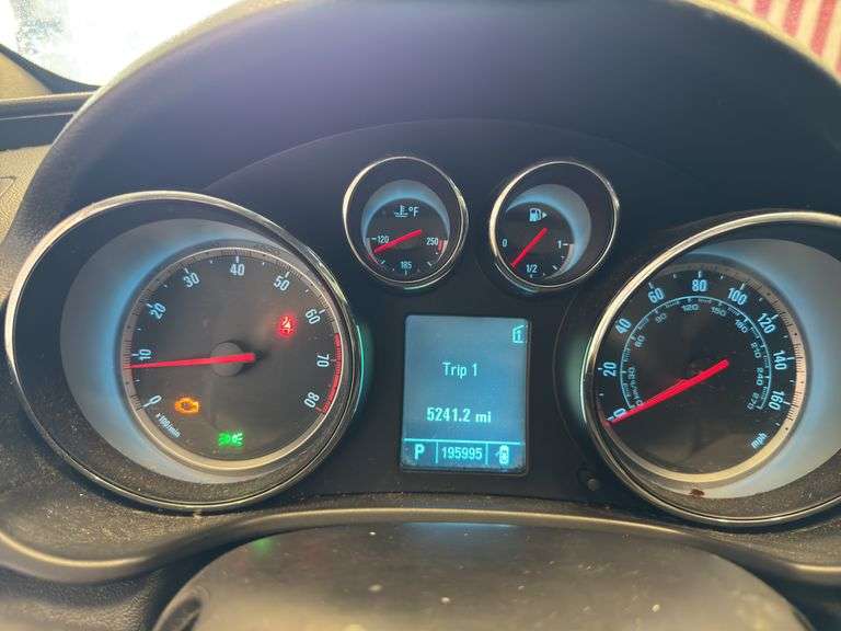 2011 BUICK Regal