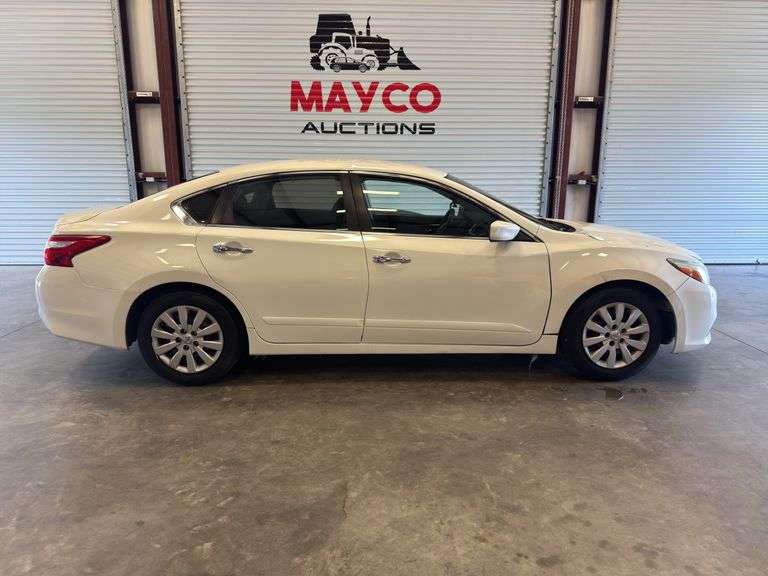 2016 NISSAN Altima
