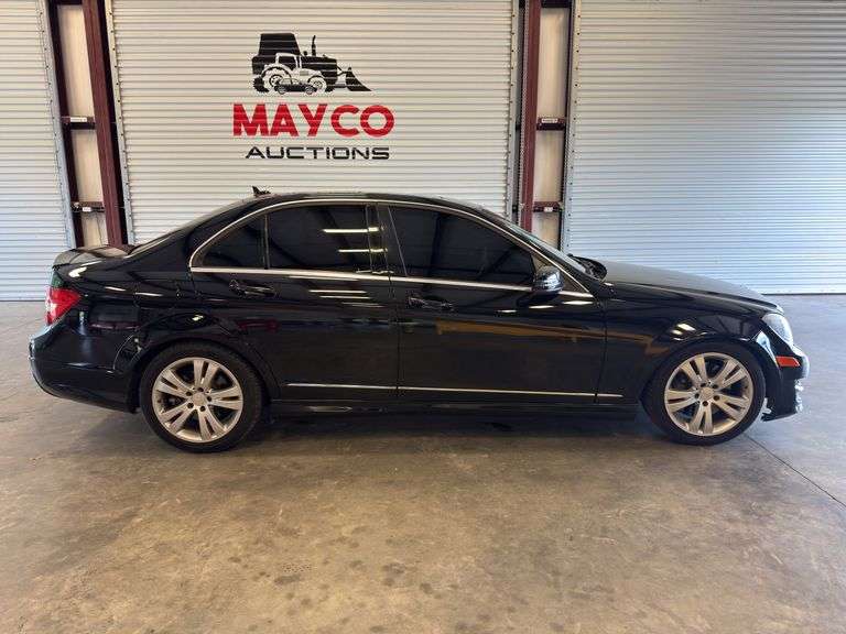 2013 MERCEDES-BENZ C-Class