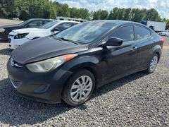 2012 HYUNDAI Elantra