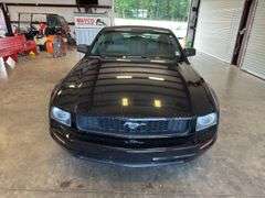 2005 FORD Mustang