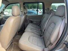 2004 FORD Explorer