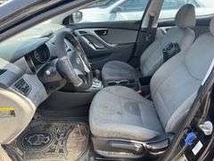 2012 HYUNDAI Elantra