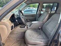 2004 FORD Explorer
