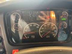 2013 FREIGHTLINER M2