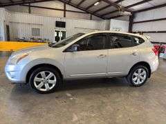 2011 NISSAN Rogue