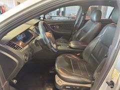 2013 FORD Taurus
