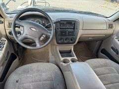 2004 FORD Explorer