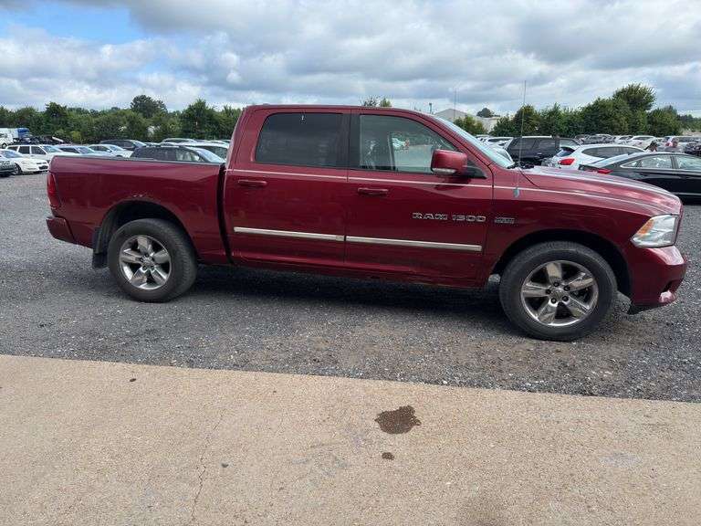 2011 DODGE Ram