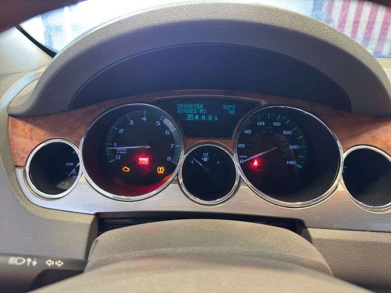 2011 BUICK Enclave