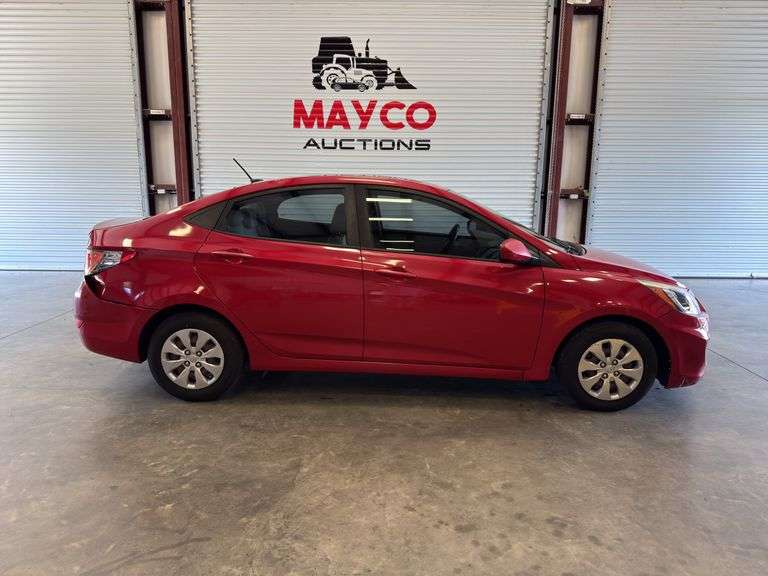 2017 HYUNDAI Accent