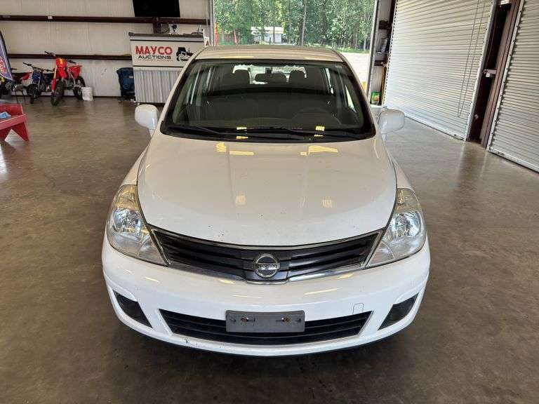 2012 NISSAN Versa
