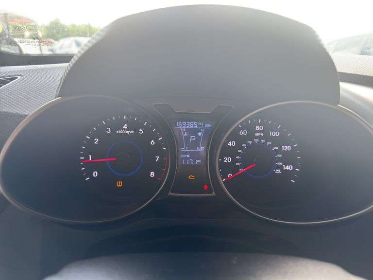2017 HYUNDAI Veloster