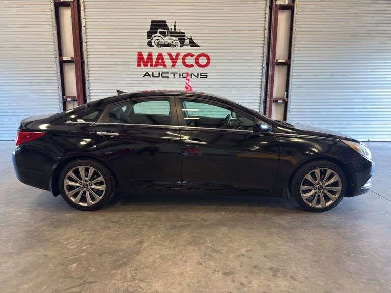 2011 HYUNDAI Sonata
