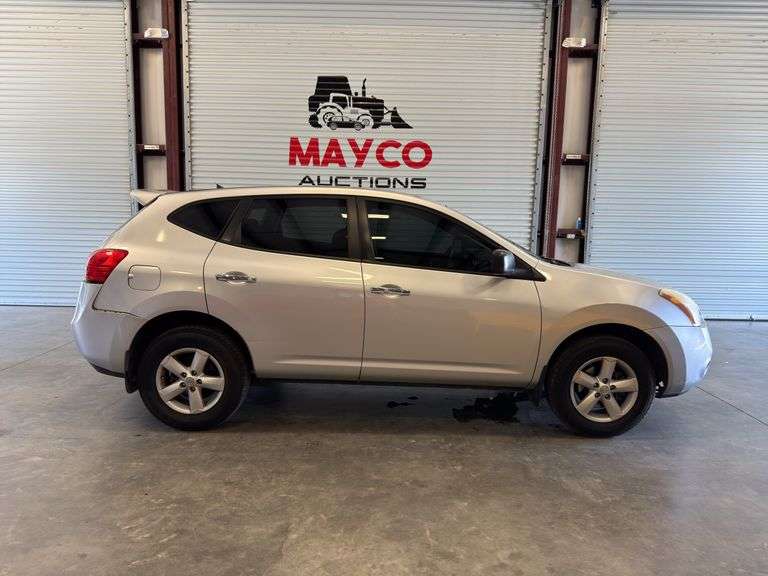 2010 NISSAN Rogue