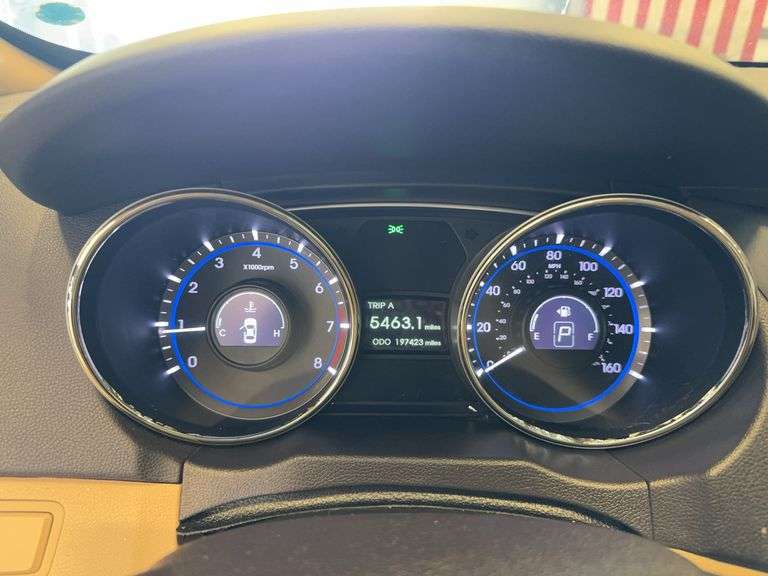 2013 HYUNDAI Sonata
