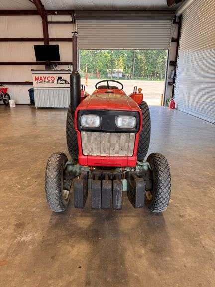 Yanmar  YM2310 Tractor w/ 5ft. Bush Hog finishing mower