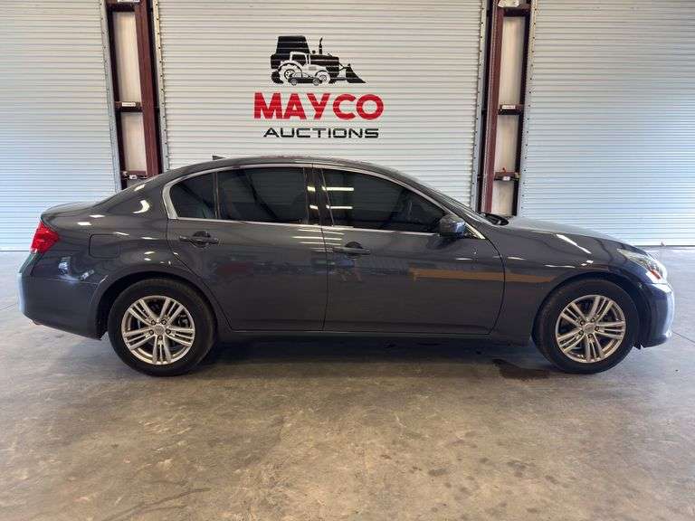 2012 INFINITI G37