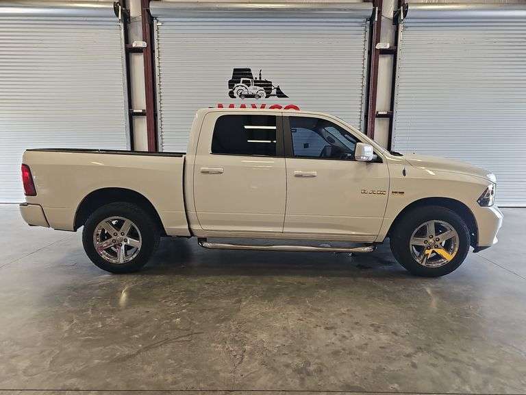 2010 DODGE Ram