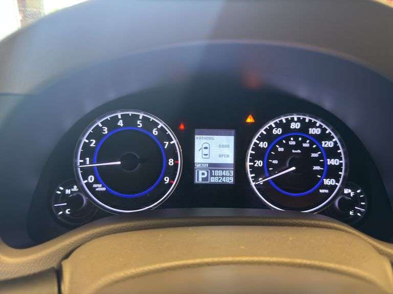 2012 INFINITI G37