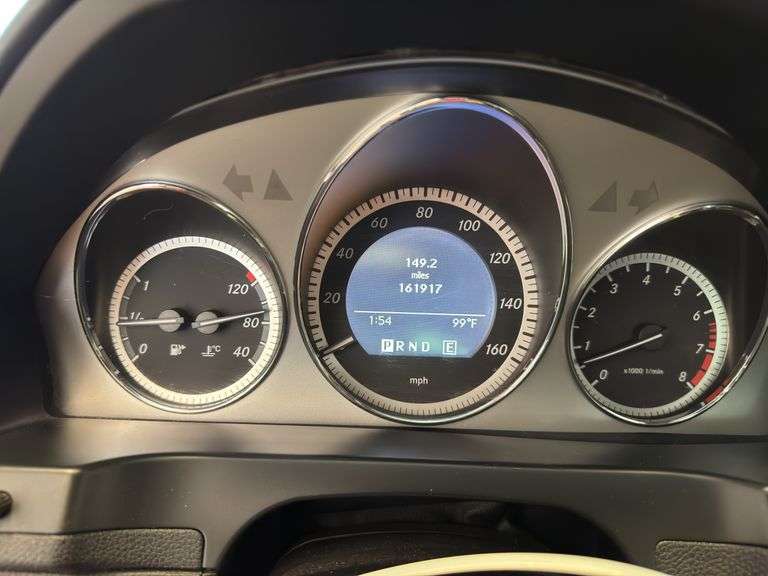 2011 MERCEDES-BENZ C-Class
