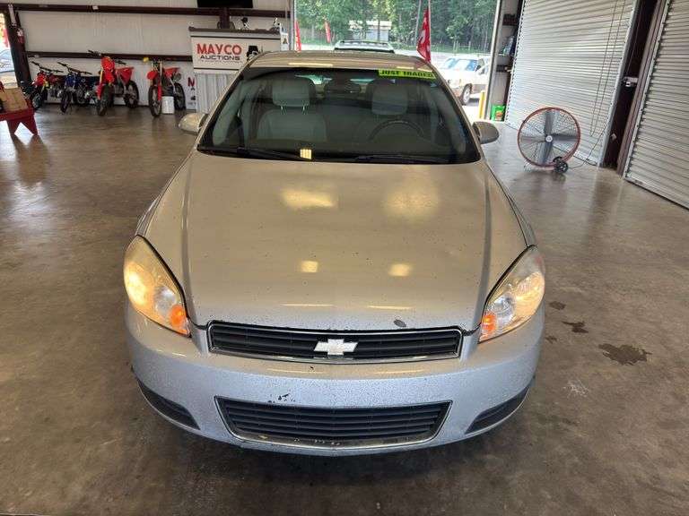 2011 CHEVROLET Impala