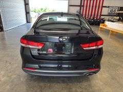 2018 KIA Optima