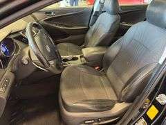 2011 HYUNDAI Sonata