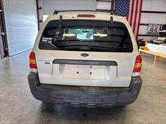 2005 FORD Escape