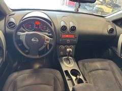 2010 NISSAN Rogue