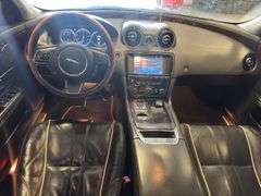 2011 JAGUAR XJ